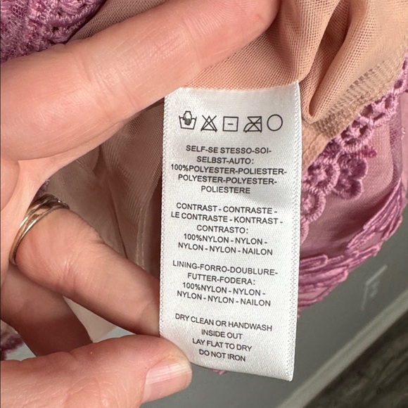 NEW HELSI Christy Scalloped Long Sleeve Pink Floral Applique Mini Dress Sz S - Picture 8 of 12